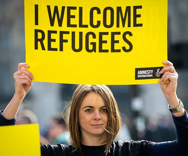 Far Fewer Refugees Entering US Despite Travel Ban Setbacks