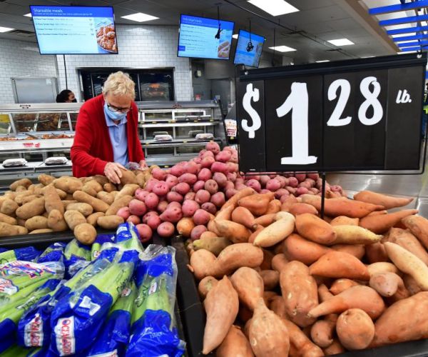 Almost Everyone Worried About Inflation, Poll Shows