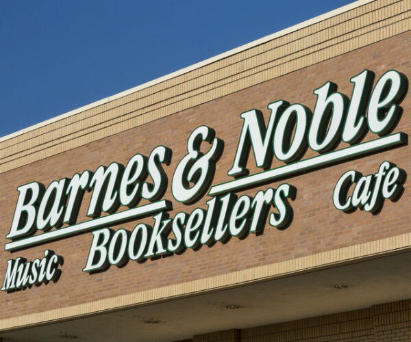 Activist Investor Urges Sale of Barnes & Noble
