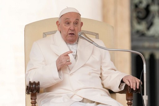 Pope Acknowledges Criticism, Health Issues but Says in Upcoming Memoir he Has No Plans to Retire