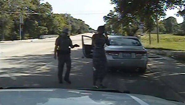 Video Shows Traffic Stop of Woman Who Died in Jail Escalated Quickly