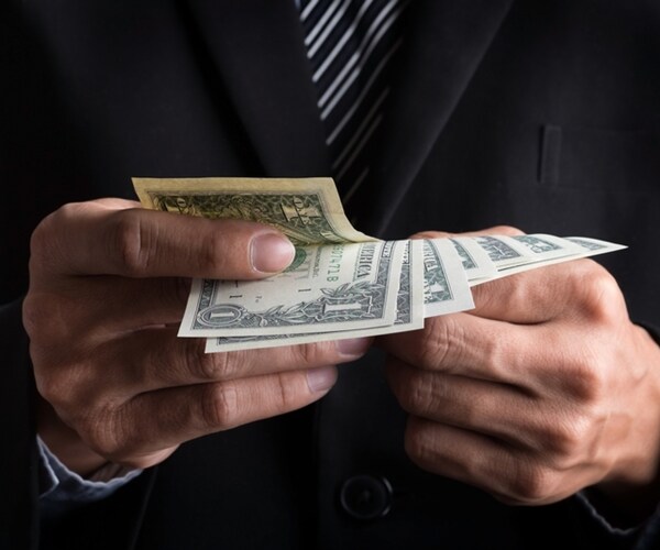 Robinhood Founders Are Billionaires in Silicon Valley Minute 