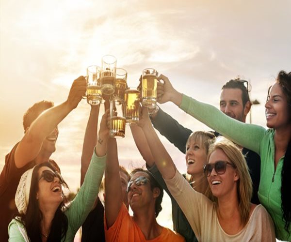 Binge Drinking Linked to Binge Eating