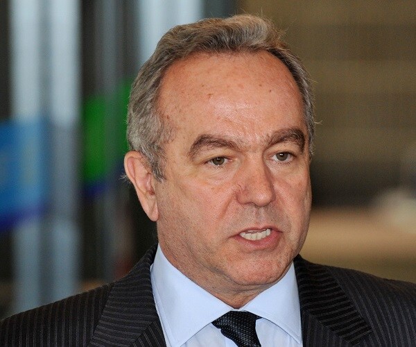 White House Seeks to Combat Chinese Influence