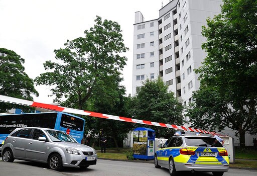 German City Evacuates Apartment Block over Insulation Worry