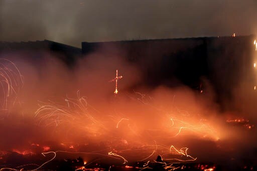 Fires Broke out amid Evacuation of French Migrant Camp