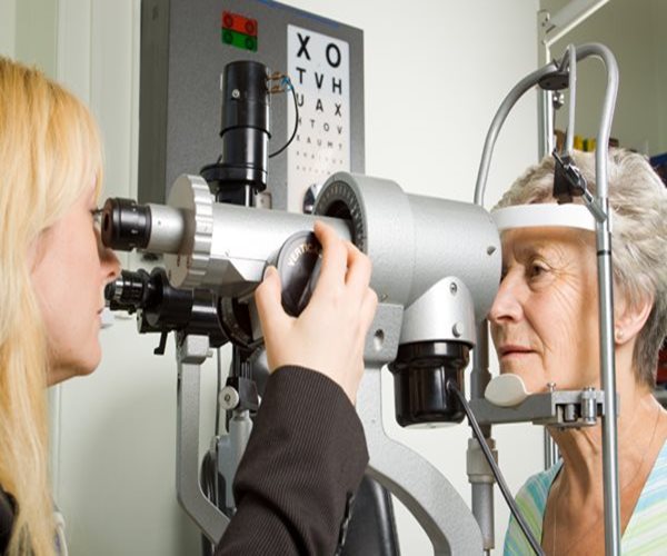 Eye Care Providers May Not Spot Macular Degeneration