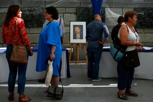 France Honors Holocaust Survivor Simone Veil at the Pantheon