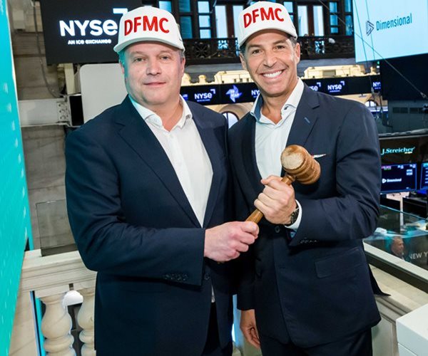 Stocks Rally Worldwide as Oil Prices Ease