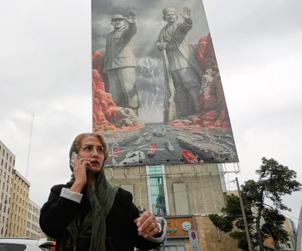 War Slows the Economy, Raises Recession Risks