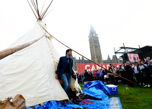 Canada PM Meets Aboriginal Protesters Ahead of Canada Day