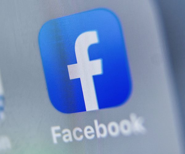 Wisconsin Spice Company Peppers Facebook With Anti-Trump Ads