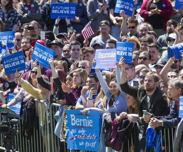USA Today/Suffolk U Poll: Clinton, Trump Face Party Divisions 