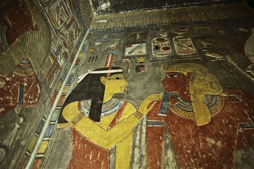 Egypt Pledges Fast Work amid Search for Nefertiti's Tomb