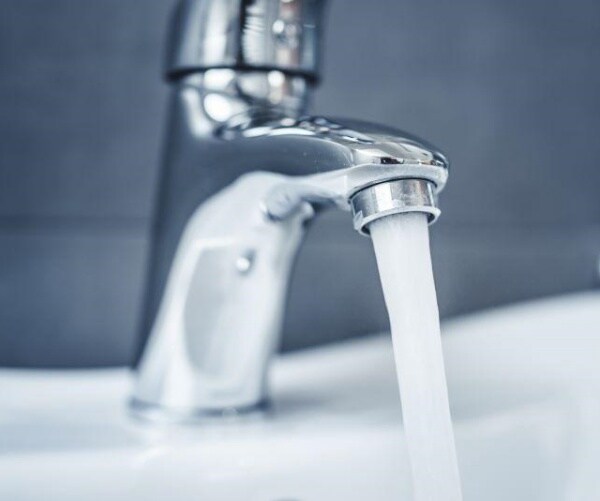 water faucet with running water