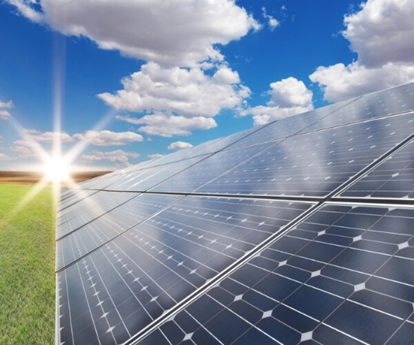 Big Utilities Try to Tilt Solar Energy Market in Their Favor