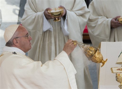 Pope Rallies Bishops to Press Climate Call before Paris Meet