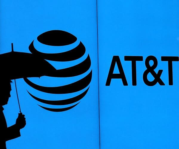 AT&T Bounces Back as it Eases Lead Cable Fears