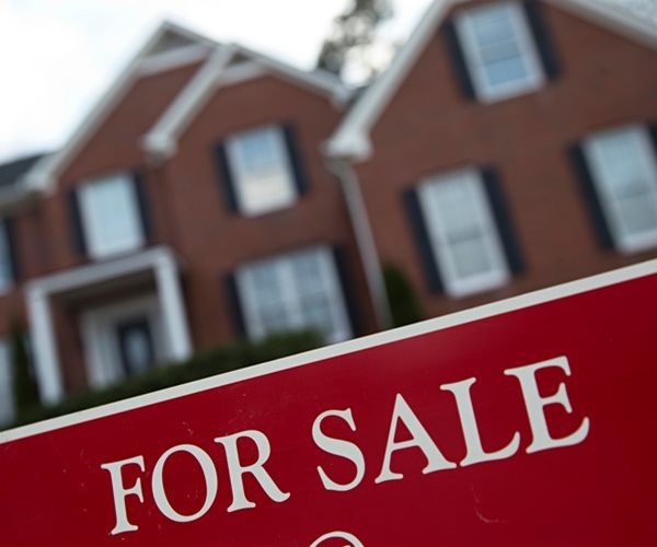 Home Sales Sluggish in August Despite Mortgage Slide
