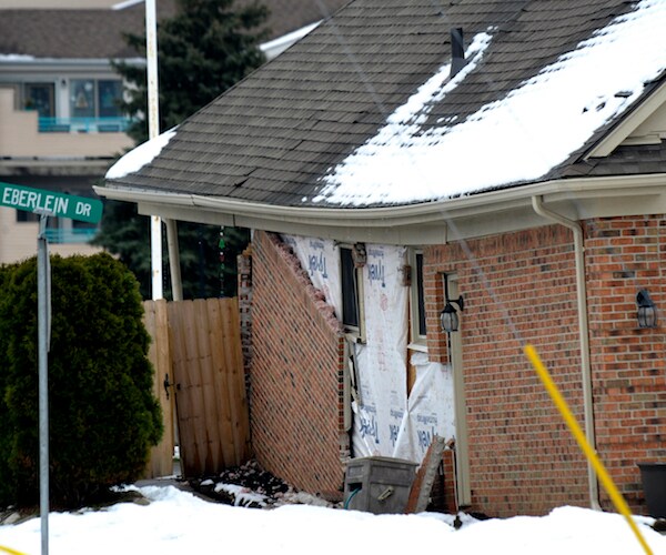 Michigan Sinkhole Threatens Homes, Leads to State of Emergency