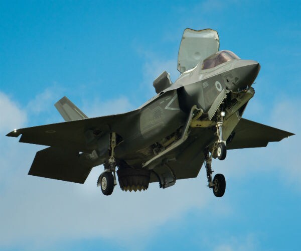 the f35 in flight