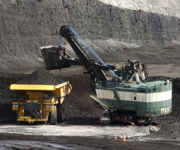 US Vote to Shape How World Warms as Climate Pact Exit Looms