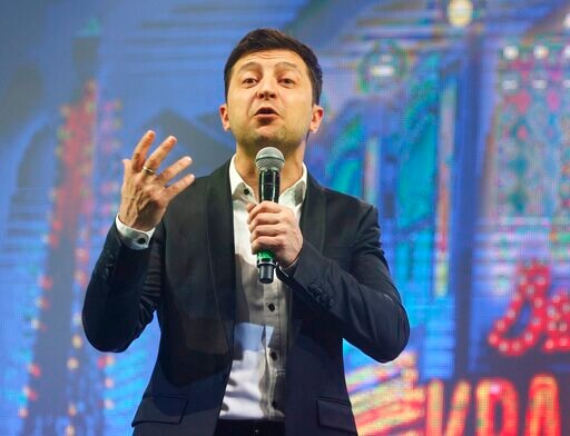 Ukraine's Presidential Candidates Take Drug Test