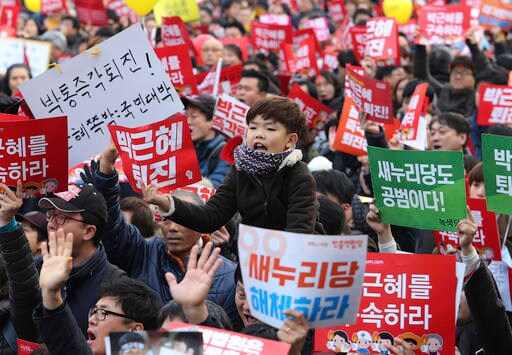 S. Koreans Rally for 6th Weekend Calling for Leader's Ouster