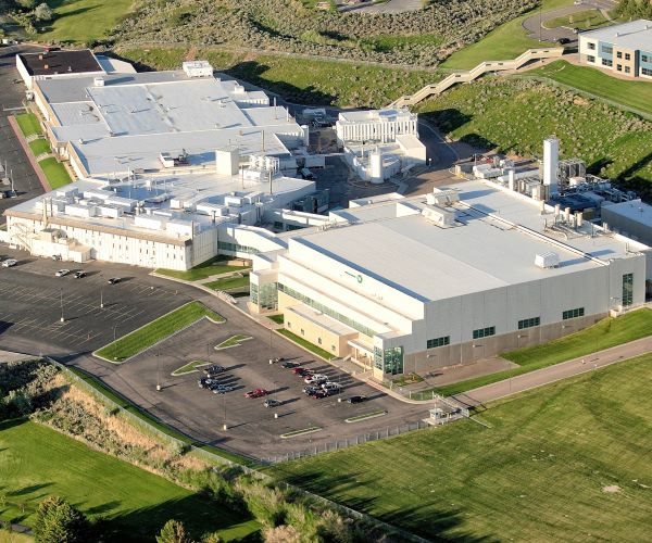 US Manufacturing Sector Slows Modestly; Supply Bottlenecks Appear to Ease