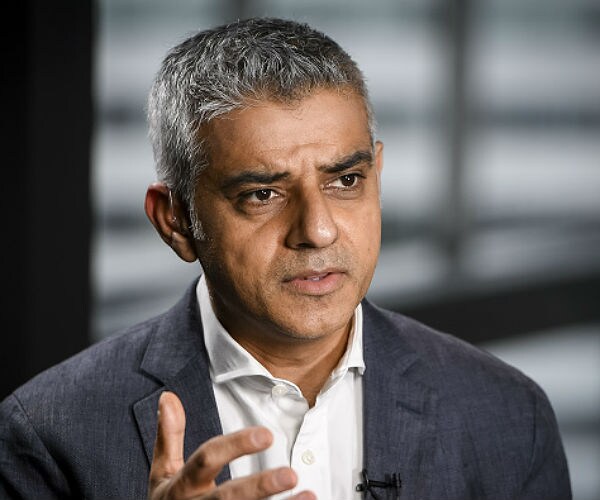 London Mayor: Social Media Companies Must Accept Responsibility