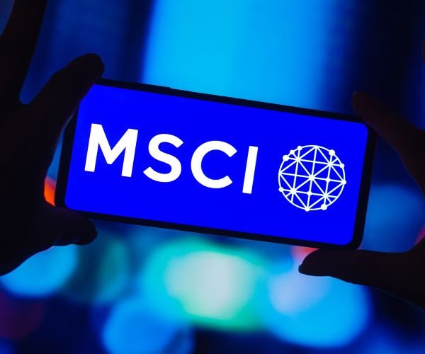 World Stocks on Back Foot as China COVID Cases Rise