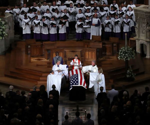 Historic Memorial for McCain Is Also A Not-So-Subtle Slam At Trump