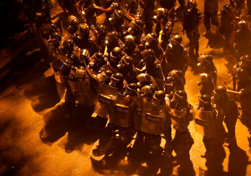 Lebanese Government Meets after Night of Raging Protests