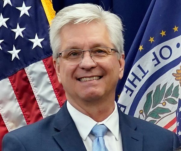 Fed's Waller Calls 4.9% Q3 GDP a 'Blowout' Number