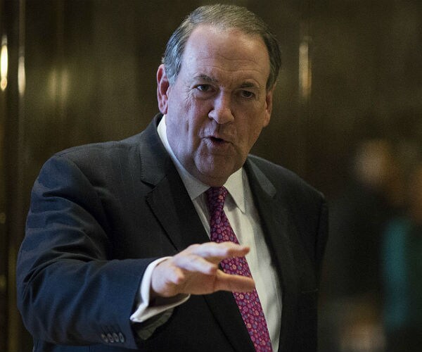Huckabee Rips 'Freedom From Religion' Group for Interfering With HS Football