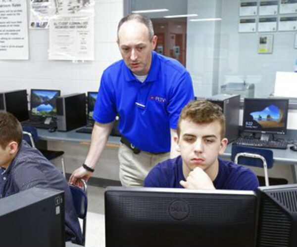 Teachers Show Strength in Kentucky Primary Elections