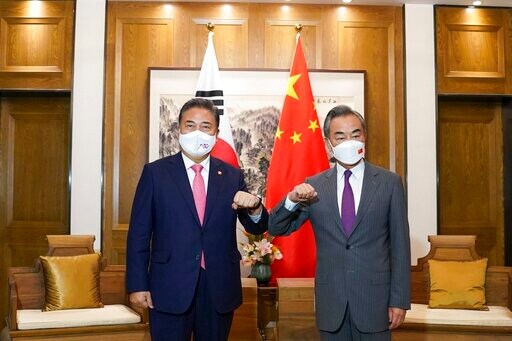 Top Chinese, South Korean Diplomats Pledge Closer Ties