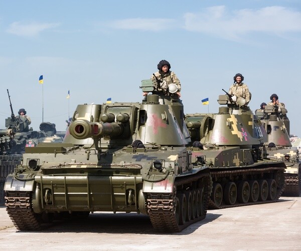 5 Dead Overnight in Ukraine, Zelenskyy Eyes Drone Defense on UAE Visit