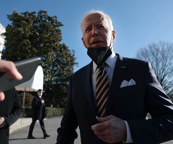 High Court Overturn of Vax Mandate Could Benefit White House: Report