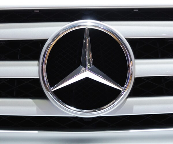 BMW, Mercedes Become Latest Carmakers Caught in Trump Crossfire