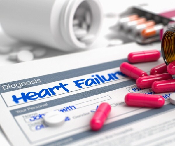 Seniors With Heart Failure Take 10 or More Meds