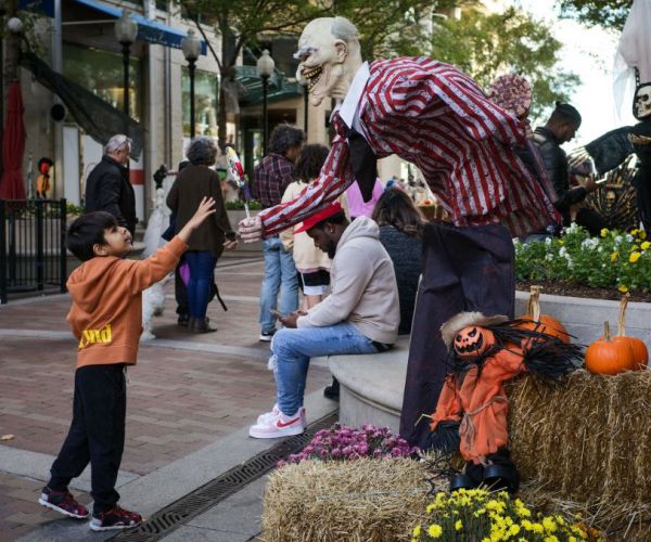 Poll: Increase in Number of Americans Who Say Unlikely to Have Children