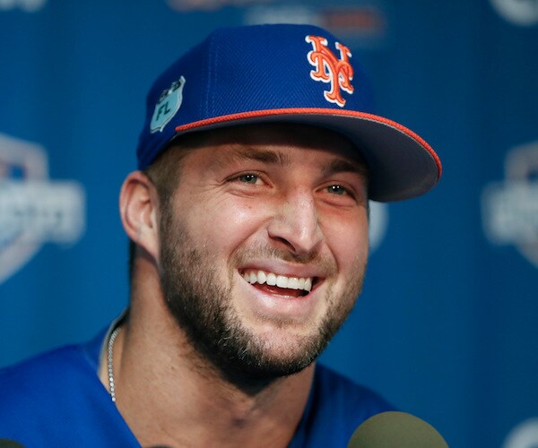 Tim Tebow Stays Hot for Mets in Florida as Born Again Ballplayer