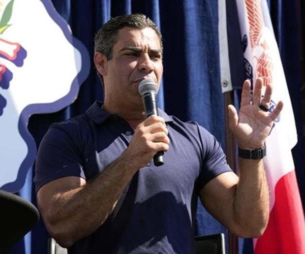 Miami Mayor Suarez Quits 2024 GOP White House Race