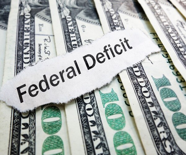 US Projects $3.12T Budget Deficit for This Year, Down $555B