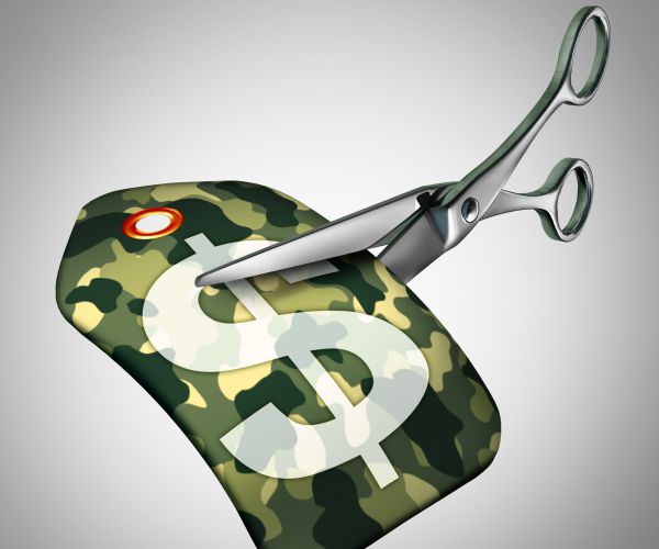 Cutting US Defense Spending Would Reduce the Budget Deficit