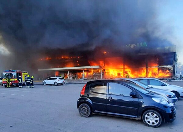 At Least 13 Killed in Russian Missile Strike on Shopping Mall, Ukraine Says