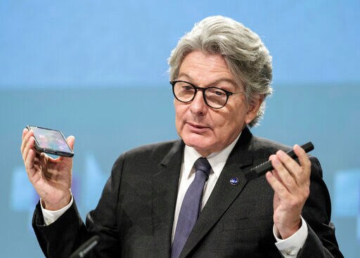 One Plug and Done: EU to Require Common Way to Charge Phones