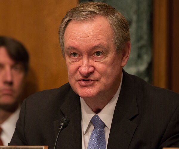 Watchdog: Sen. Crapo Fundraising in Condo Co-Owned by Energy Lobbyist's Wife
