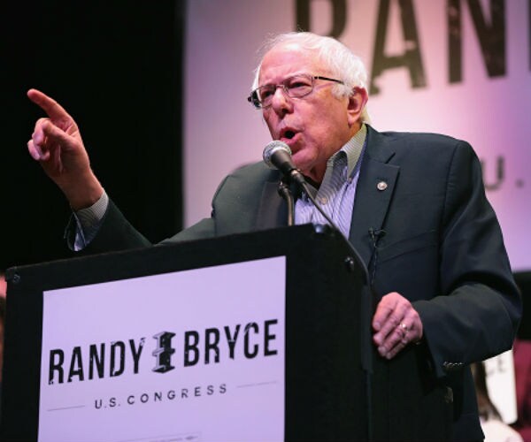 Sanders Rallying With Baldwin, Bryce in Wisconsin